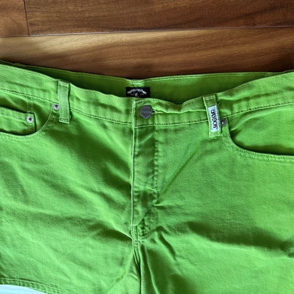 Sasson Jeans Neon Green Vintage 90’s Denim Shorts size 13/14 - Picture 2 of 5